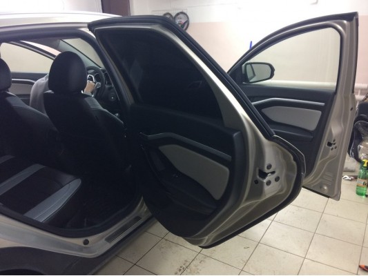 Перетяжка дверных карт Перетяжка дверных карт